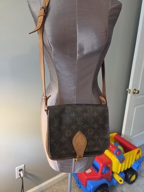 Louis Vuitton Monogram Crossbody with Natural Vachetta Trim